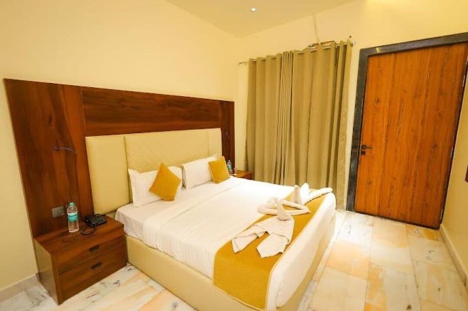 Deluxe Single Room, City View | Laptop workspace, free WiFi