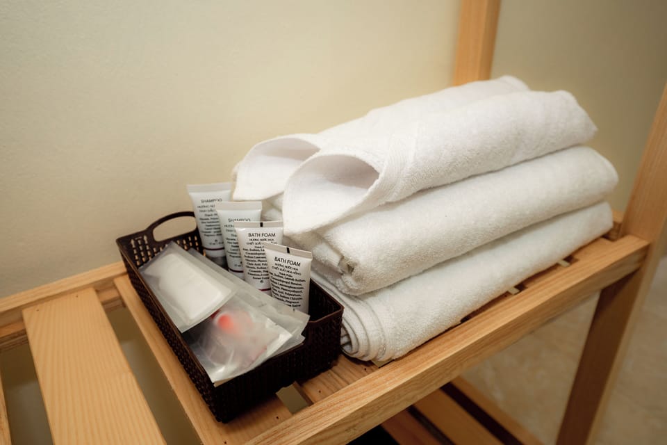 Standard Double Room, 1 King Bed, Pool Access, Mountain View | Soundproofing, free WiFi, bed sheets