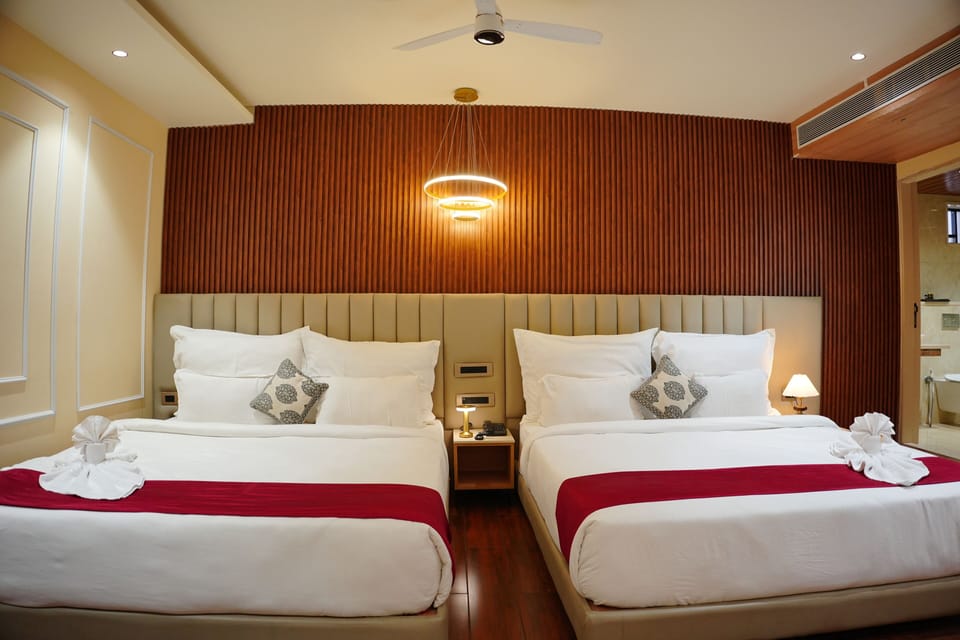 Family Room | Egyptian cotton sheets, premium bedding, memory foam beds, minibar