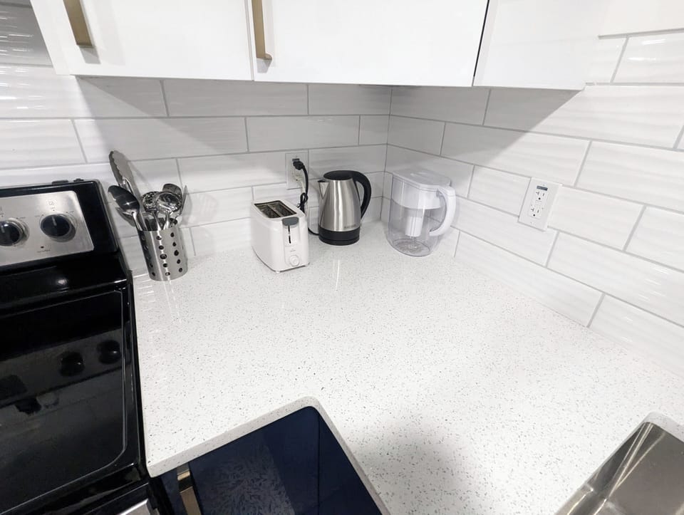 Toaster, kettle & water filter jug