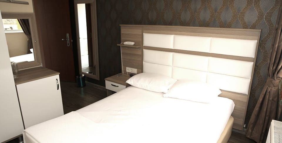 Comfort Double Room, City View | WiFi (free)