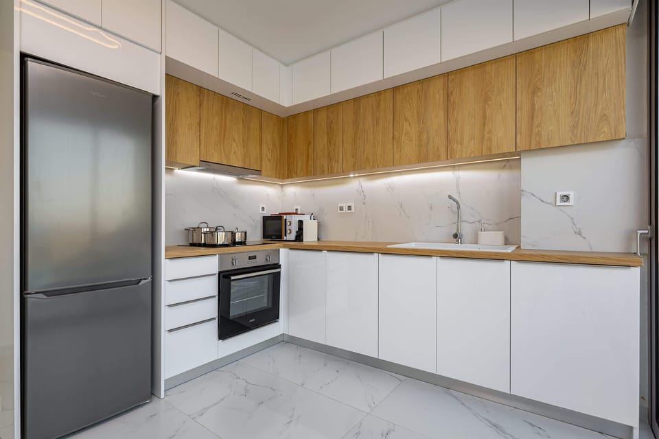 Elegant, Bright Kitchen Designed for Comfort & Style