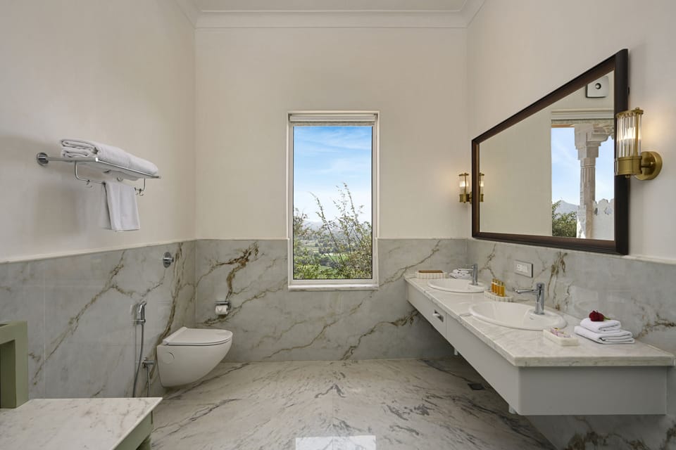 Superior Studio, Balcony, Mountain View | Bathroom