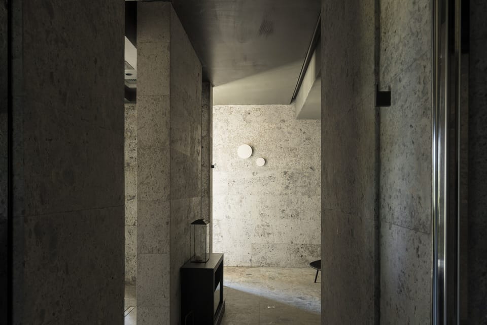 Sauna, hot tub, steam room, body treatments, facials, massages