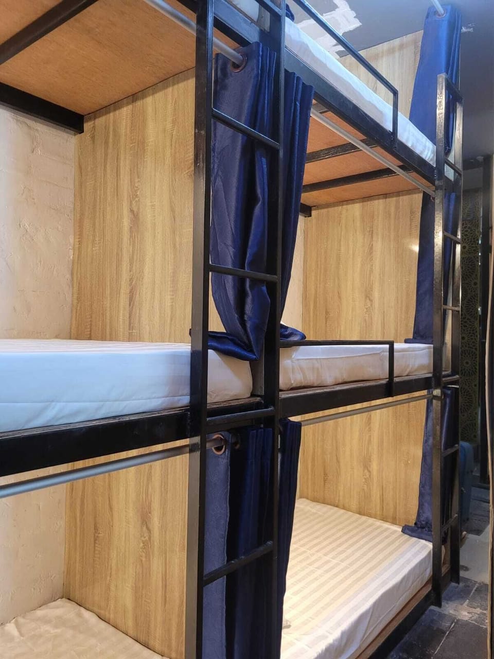 Basic Cabin, Partial Ocean View | Down comforters, bed sheets