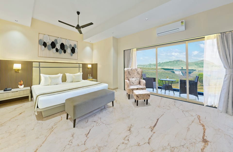 Suite | WiFi (free), bed sheets