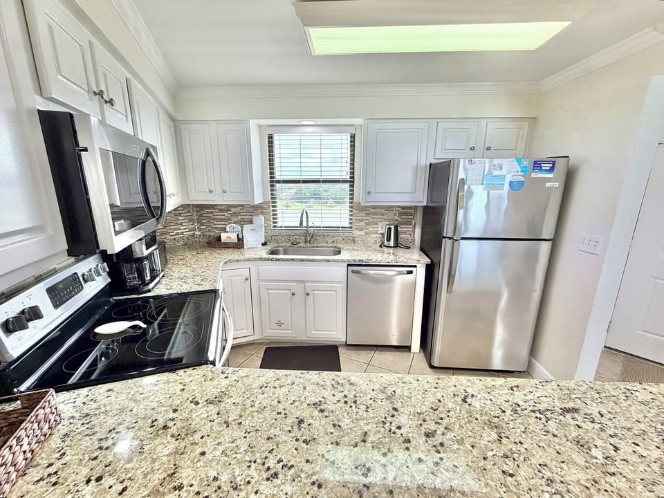 Full stocked kitchen