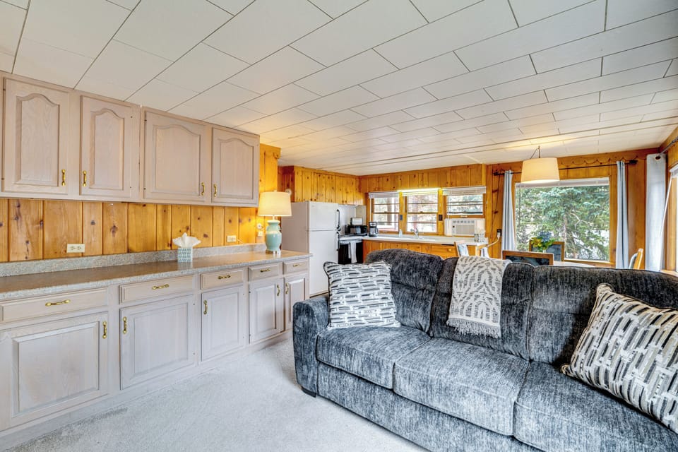 House (1 Bedroom) | Interior