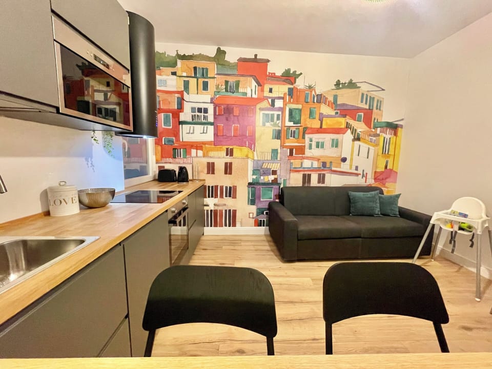 Family Apartment | Living area | Toys