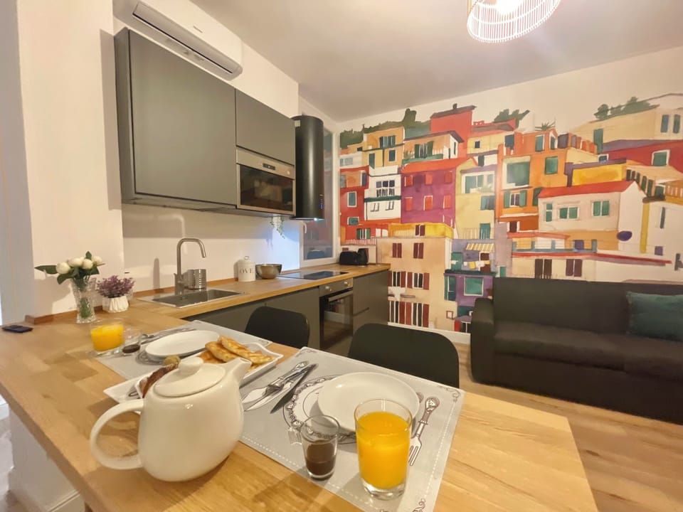 Family Apartment | Private kitchen | Highchair