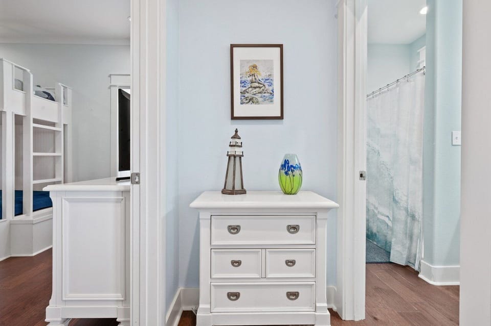 House, 4 Bedrooms | Interior