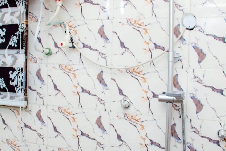 Standard Apartment, Balcony | Bathroom | Separate tub and shower, towels, soap, shampoo