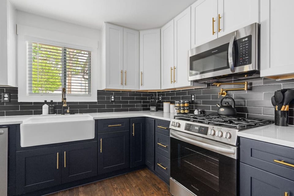 Gas Range with Pot Filler