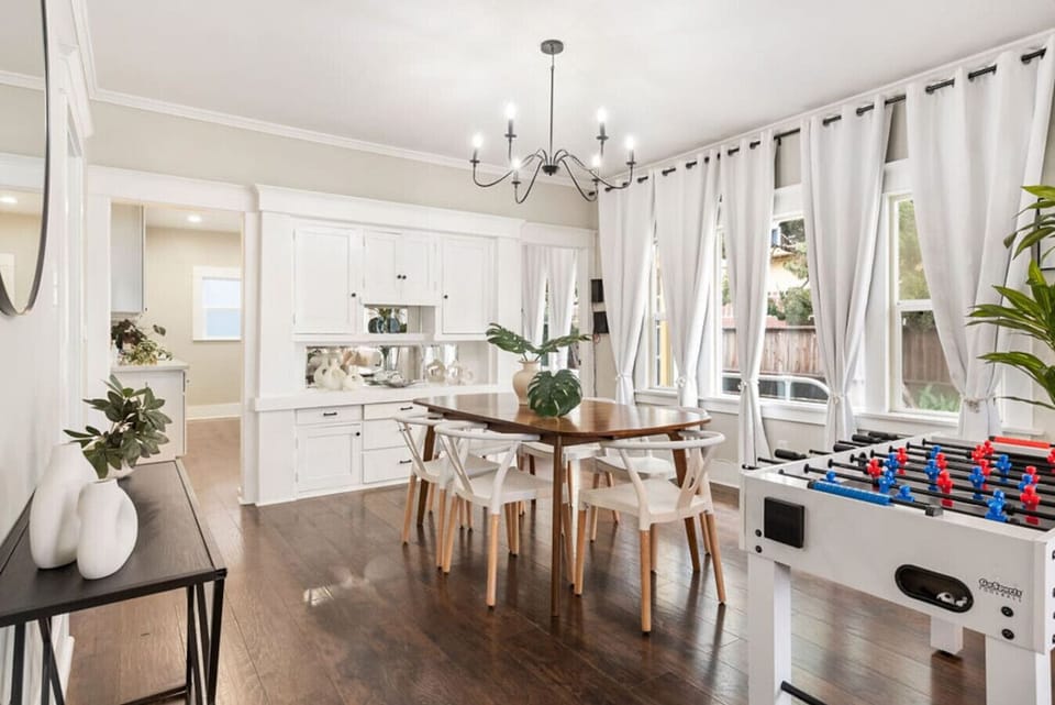 Living Room Open Layout  - dining space