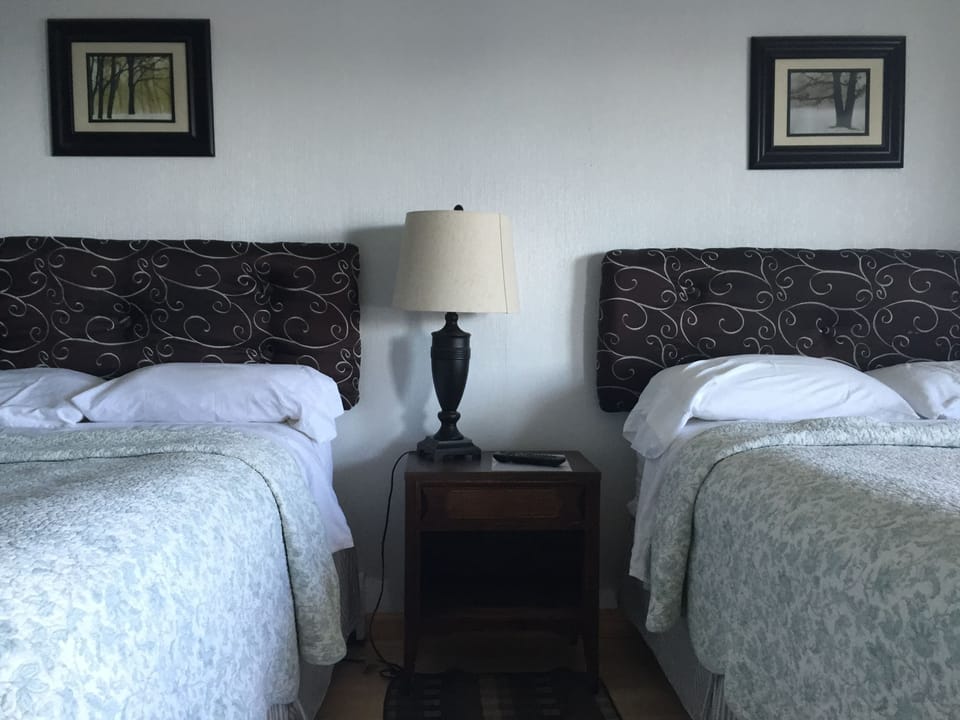 Classic Room, 2 Double Beds | Desk, free WiFi, bed sheets