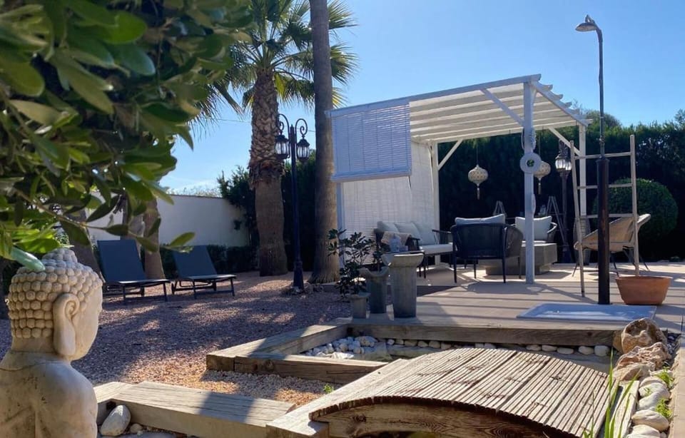 House | Terrace/patio