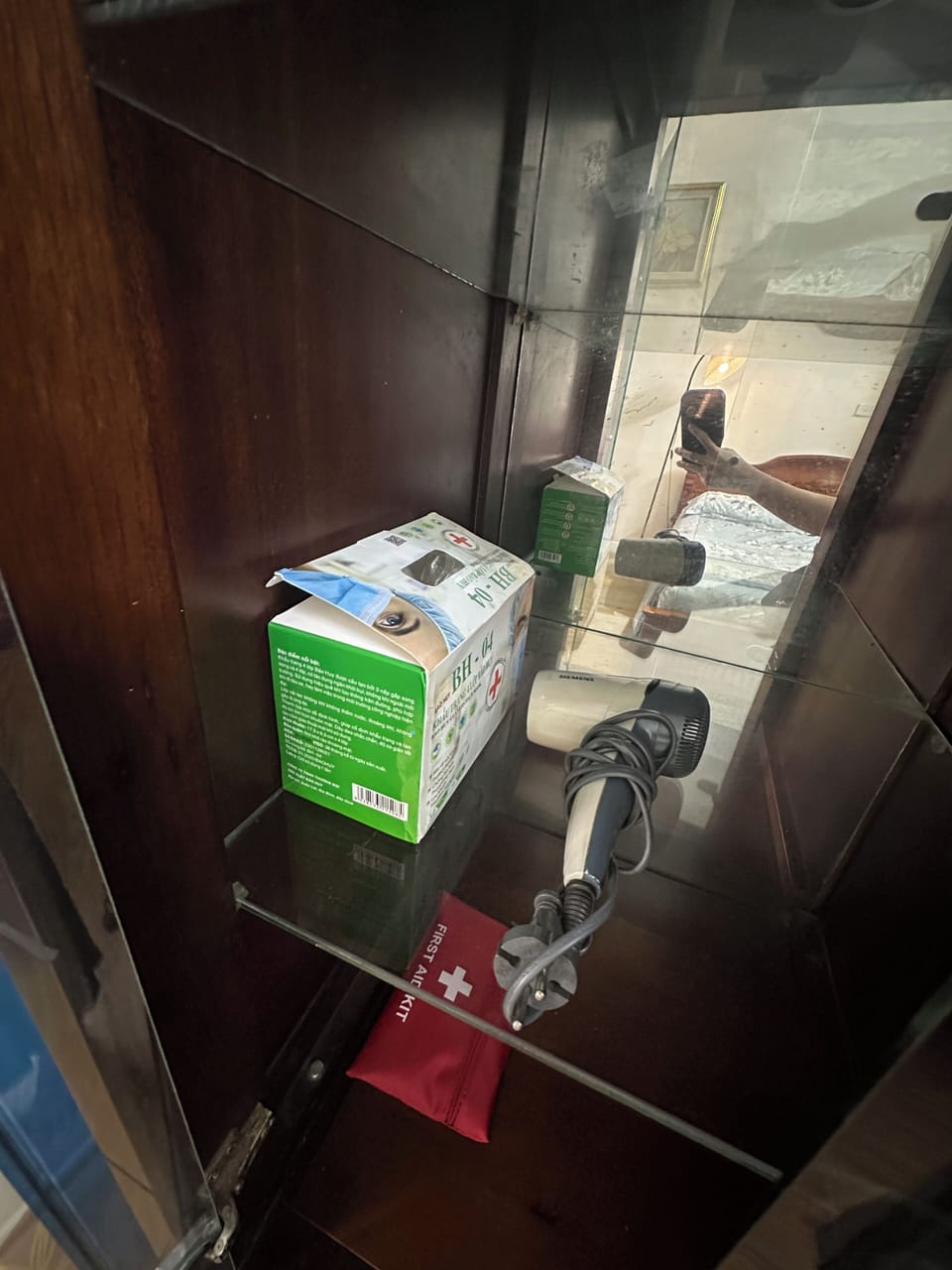 Bathroom amenities