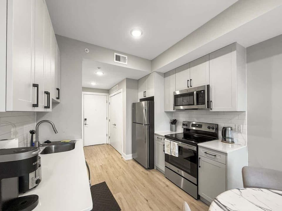 Full Kitchen