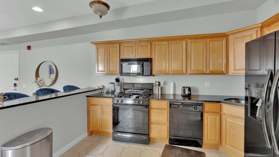 Full Kitchen