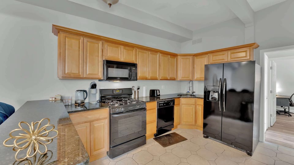 Full Kitchen