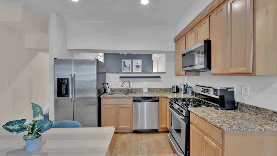 Full Kitchen