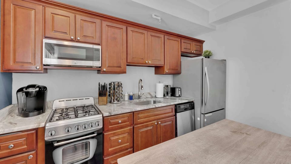 Full Kitchen