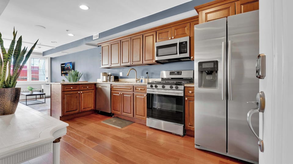 Full Kitchen