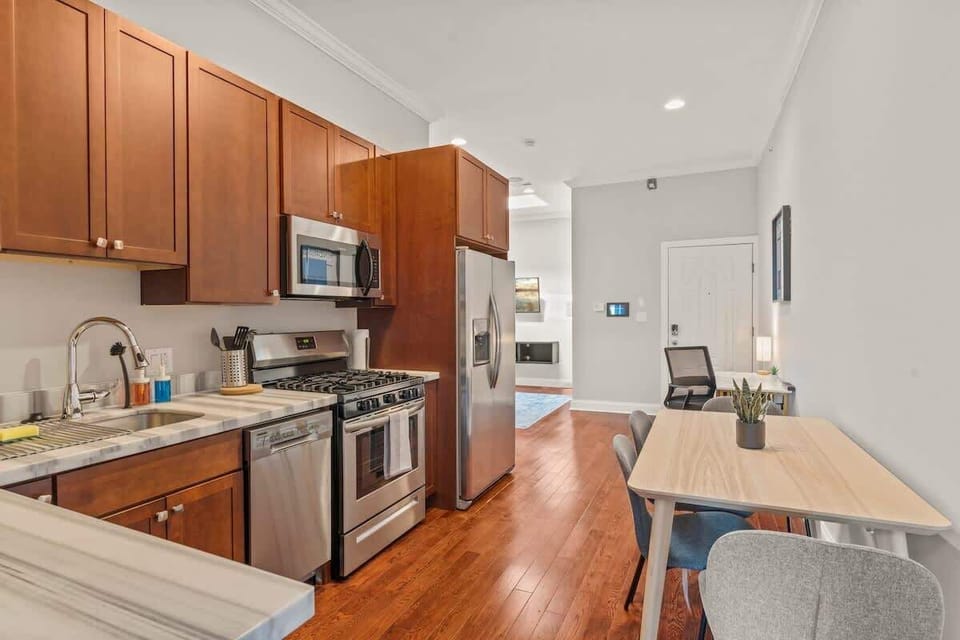 Full Kitchen