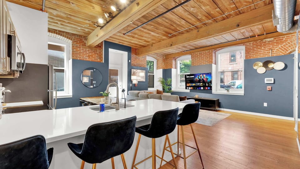 Full Kitchen 