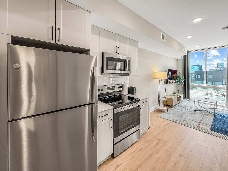 Full Kitchen