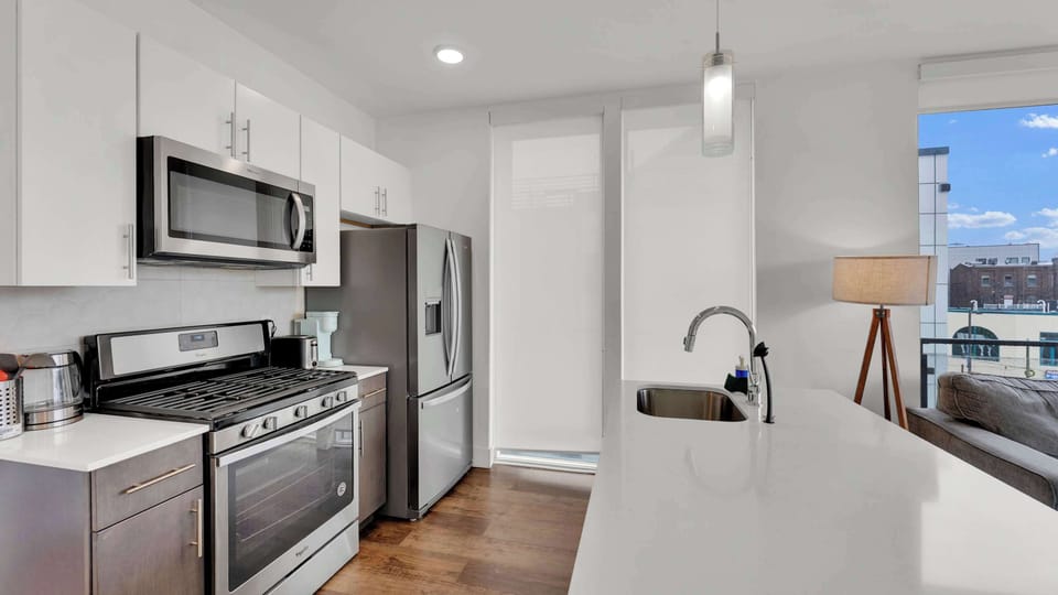 Full Kitchen