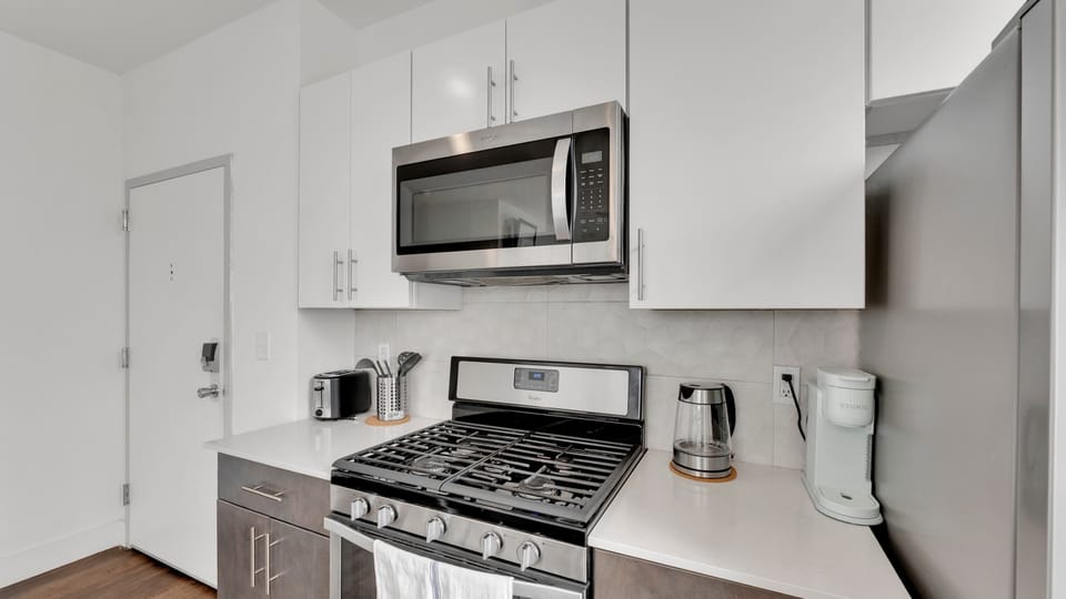Full Kitchen