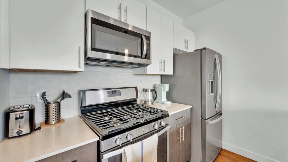 Full Kitchen