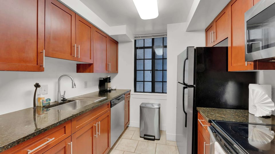 Full Kitchen