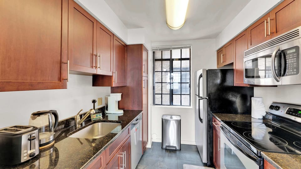 Full Kitchen