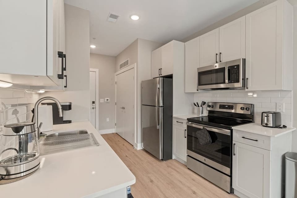Full Kitchen