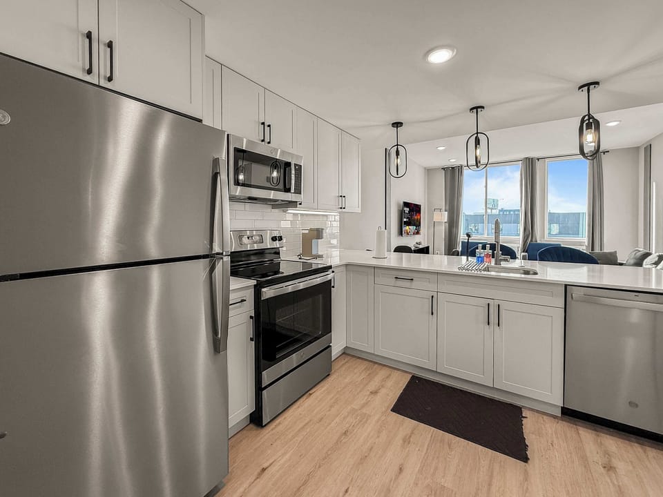 Full Kitchen