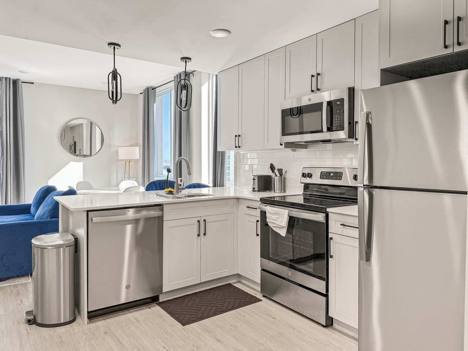 Full Kitchen