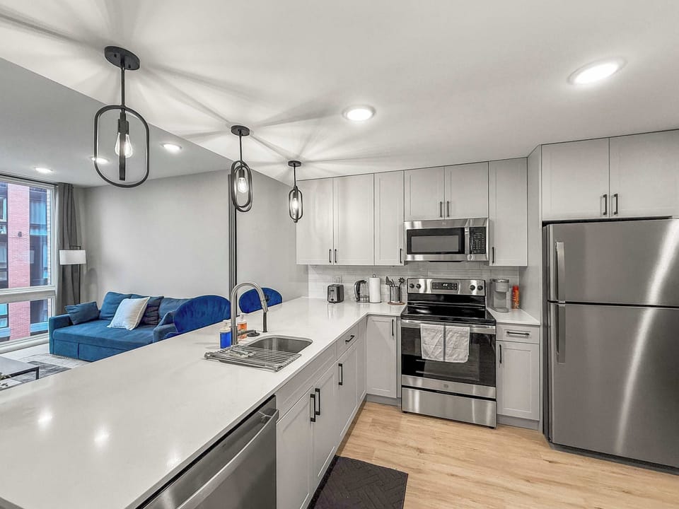 Full Kitchen