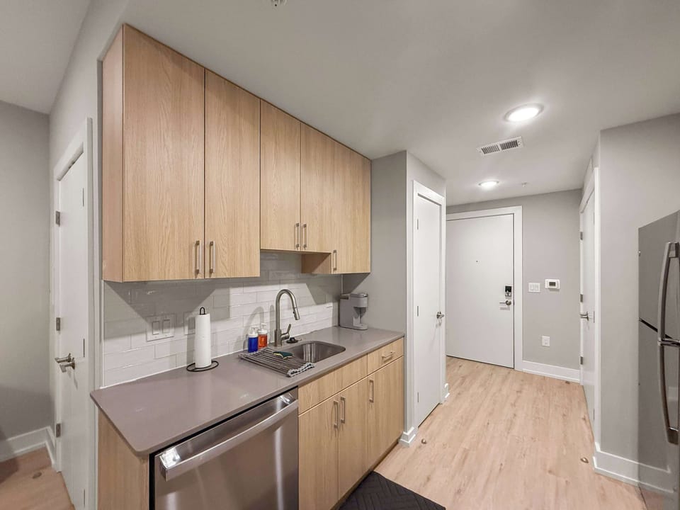 Full Kitchen 