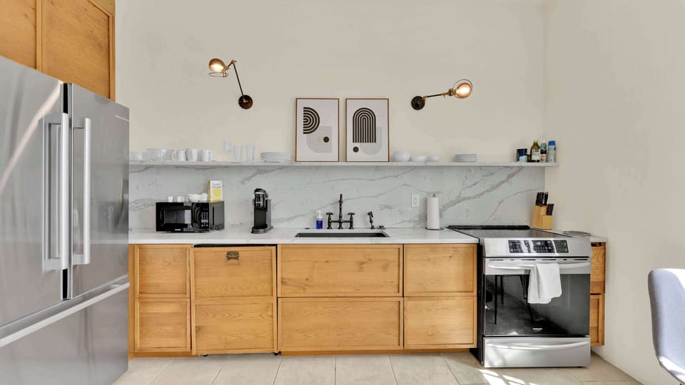 Full Kitchen