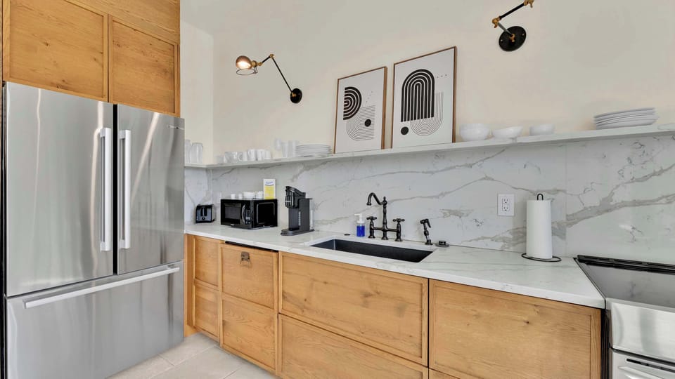 Full Kitchen