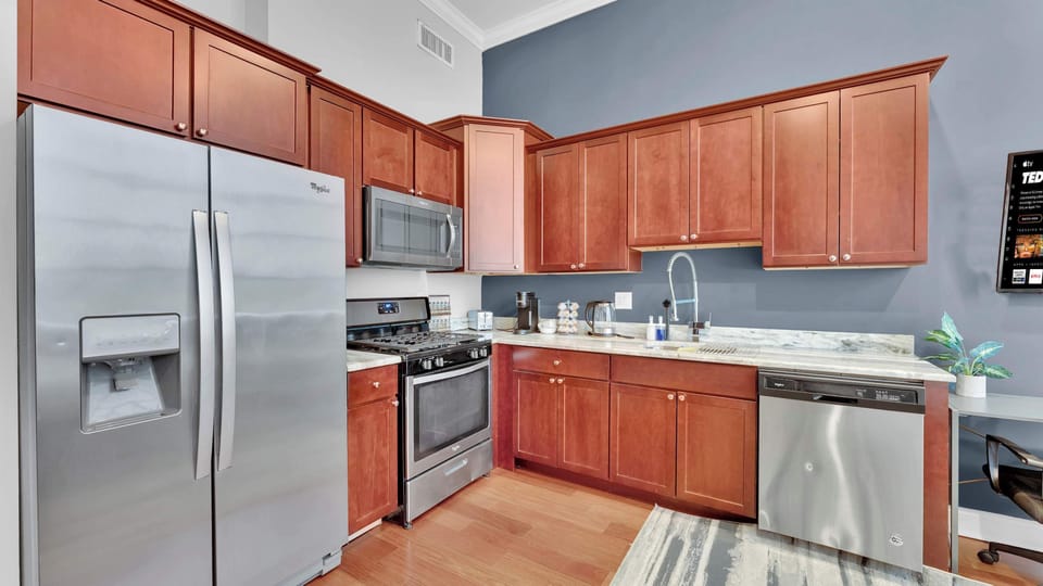Full Kitchen