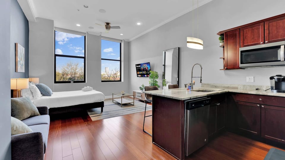 Full Kitchen