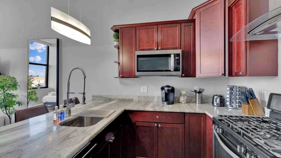 Full Kitchen
