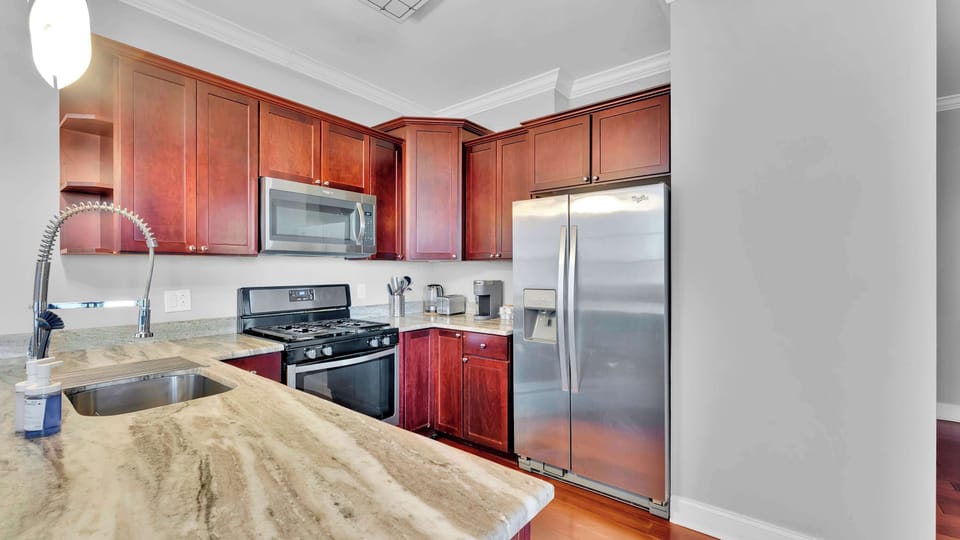 Full Kitchen