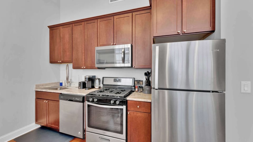 Full Kitchen