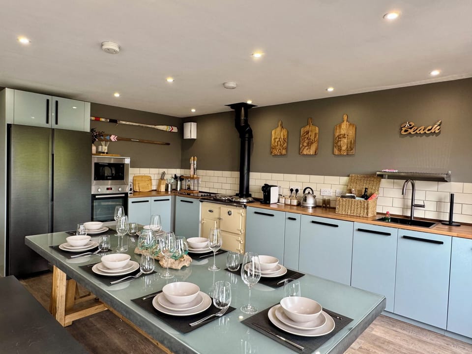 Comfort House, Patio | Private kitchen