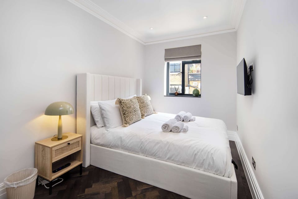 Double Bedroom & Ensuite