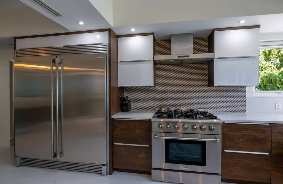 Gourmet Kitchen.
